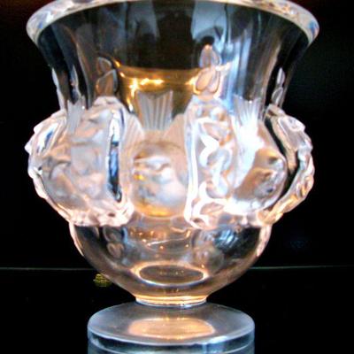 Lalique Crystal Dampierre vase