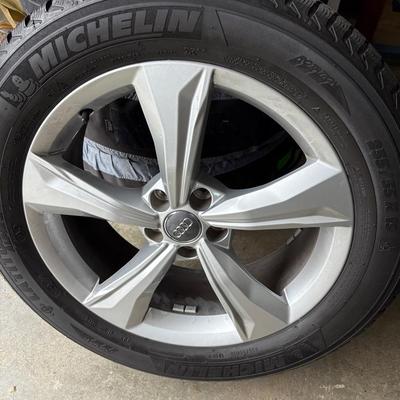 Set Of 4 Michelin 235/55 R19 Tires On Audi Rims