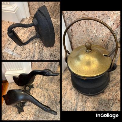 Cast Iron Fire Starter Pot, Sad Iron, Pair Of Ducks
