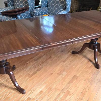Vintage Pedestal Base Dining Table 2 Leaves