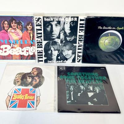 7” Vinyls By The Beatles Feat. Beatles Forever & More! 