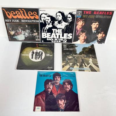 The Beatles 7” Vinyl Feat. “Back In The U.S.S.R.” & More