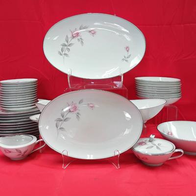 Noritake Rosemarie 40 Piece Dishware Set