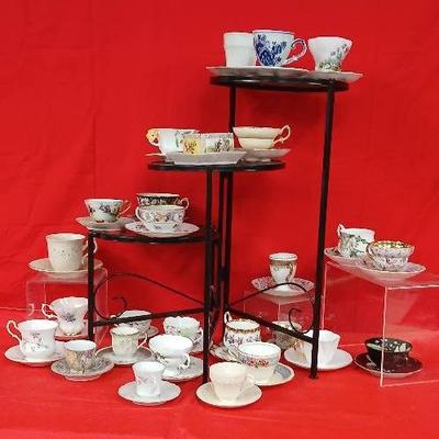 Vintage Tea Cups and Saucers