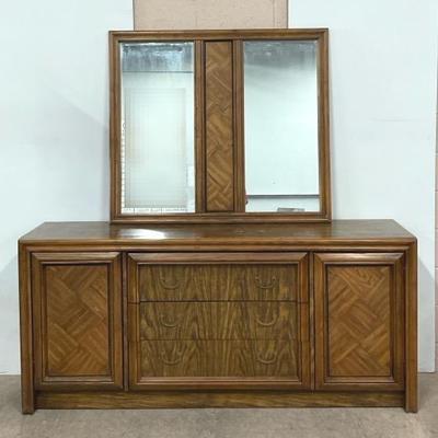 Mid-century Singer Dresser W/ Mirror 