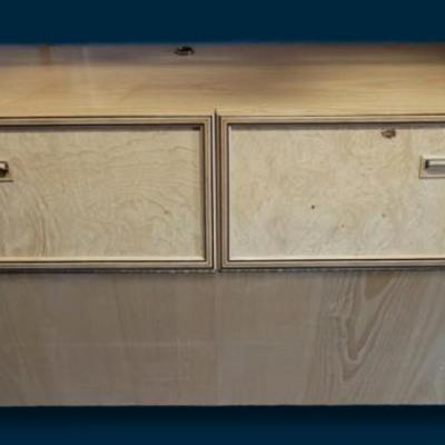 Authentic Henredon Wood Headboard
https://ctbids.com/estate-sale/35441/item/3986333/Authentic-Henredon-Wood-Headboard