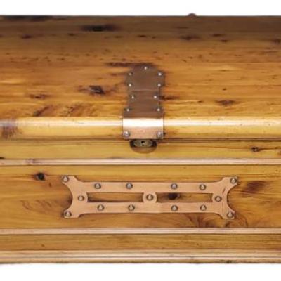Vintage Oak & Brass Chest
https://ctbids.com/estate-sale/35441/item/3985838/Vintage-Oak-Brass-Chest