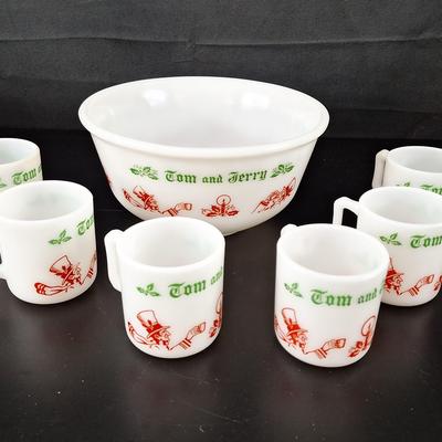 Tom and Jerry Christmas Cheer Hazel Atlas Punch Bowl with 6 Glasses