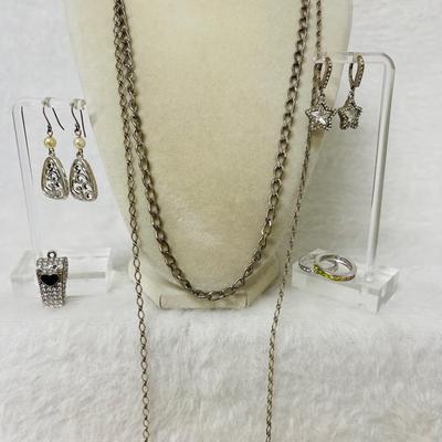 Vintage Fashion Jewelry Assortment