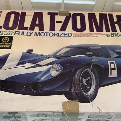Lola T-70 MK III Fully Motorized Model 