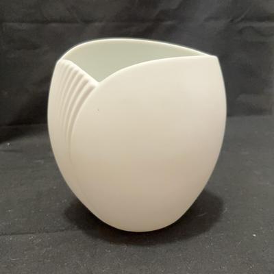Kaiser Porcelain Vase