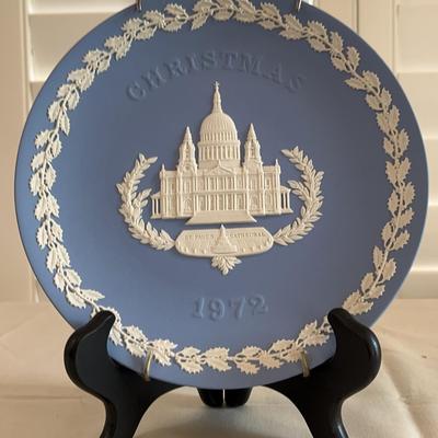 1972 Wedgwood Christmas Plate 8 Inch