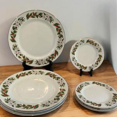 Horchow Golden Holly Berry 4 Dinner Plates, Horchow Golden Berry 4 Small Plates 