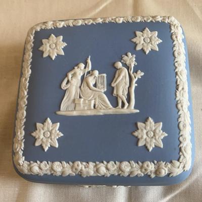  Jasperware Wedgwood Greek Mythological Trinket Box 4 Inch.