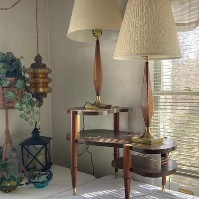 Pair of MCM lamps and side tables 