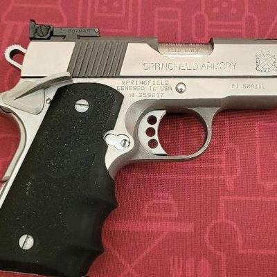 Springfield V10 Ultra Compact .45