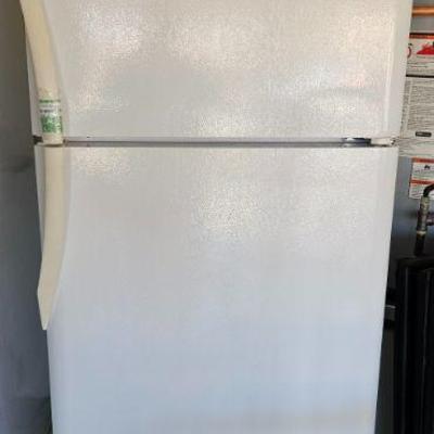 Frigidaire Refrigerator 
