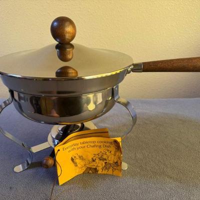 Available in auction - Lot 15 - Vintage chaffing dish