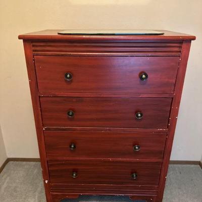 Dresser