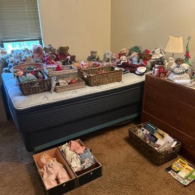 Vintage dolls and bears