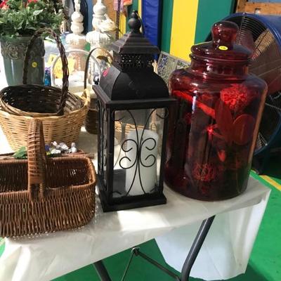 Indoor & Outdoor Decorative Pieces