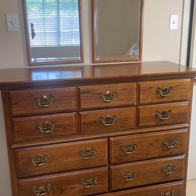 Wooden Chest Of Drawers And Mirrors 