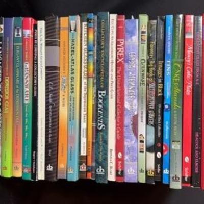 Identification And Value Guide Books 