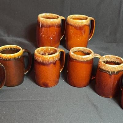 Hull And Pioneer Mugs (8)