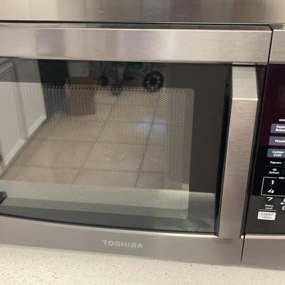 Toshiba Microwave 