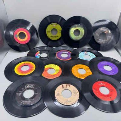 (14) 45 Records Feat - Wings
