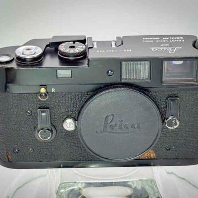 Rare Original Leica M4 Black Paint Rangefinder (1969) SN 1247949 | Original Box & Documentation
