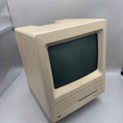 Classic - Macintosh SE Computer
