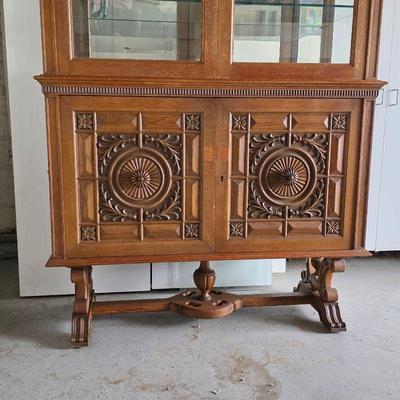 19th century French Renaissance style display cabinet