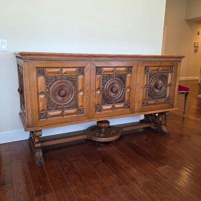 Antique 19th Century French Renaissance sideboard buffet