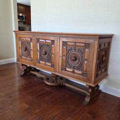 Antique 19th Century French Renaissance sideboard buffet