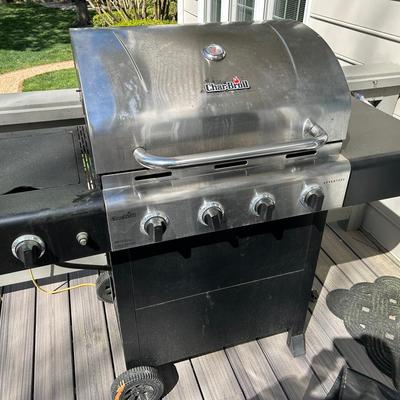 Char-Broil Gas Grill W/ Side Burner & Propane Tank 