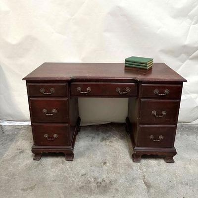 Antique Mahogany Vanity Table with Mirror
