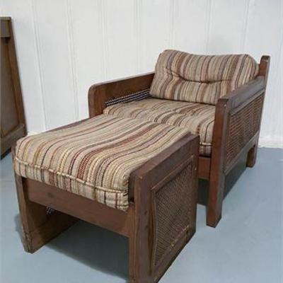 Mission Arts & Crafts Limbert Style Chair & Ottoman.jpg