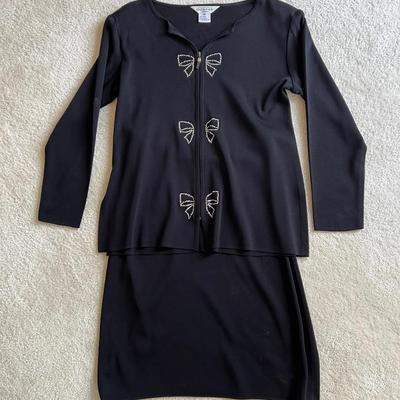 Exclusively Misook Black Skirt & Top Set (XS Petite) 