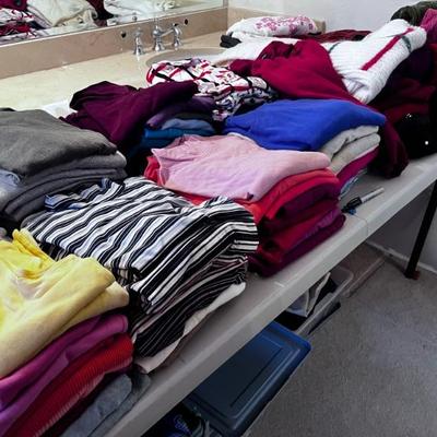 MISC TOPS/SWEATERS