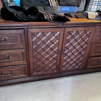 MIS-MODERN BEDROOM SET