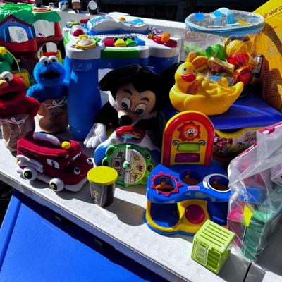 TOYS