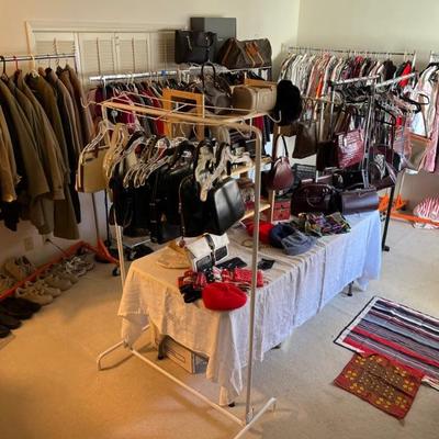 WOMEN'S BOUTIQUE
