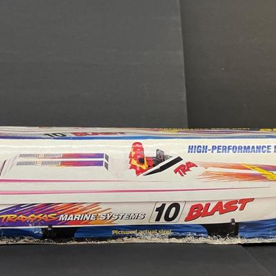 Traxxas Blast Remote Control High-Performance Race Boat Model 3810 In Box