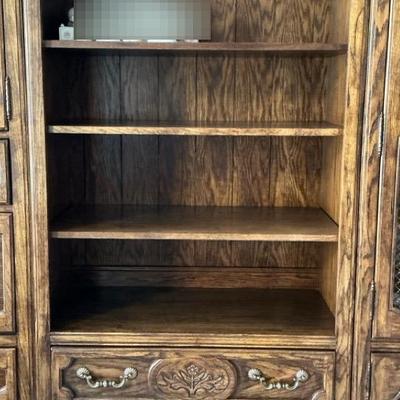 Thomasville Bookshelf w/ Drawers