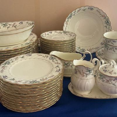 Noritake Bone China Brookhollow China Set For 12 