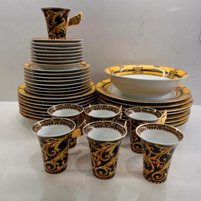 Rutherford Barocco Italian Porcelain Dinnerware Set