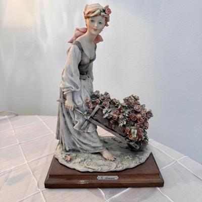 Giuseppe Armani Figure Wagon Girl