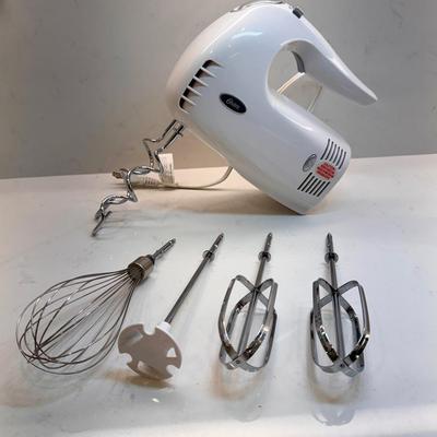 Oster Hand Mixer