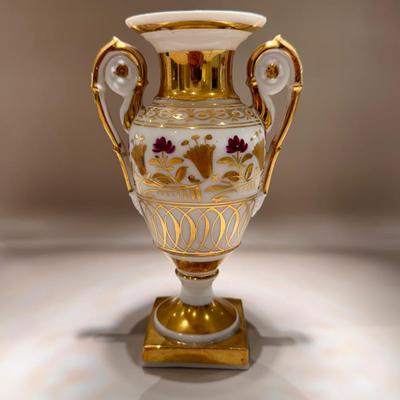 Early 19th Century French porcelain vase 